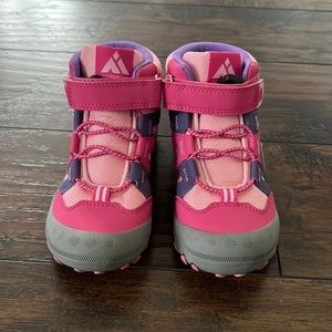 Kids Hiking Shoes